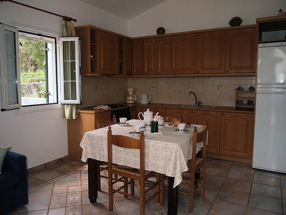Letos Villas Гайос Екстериор снимка